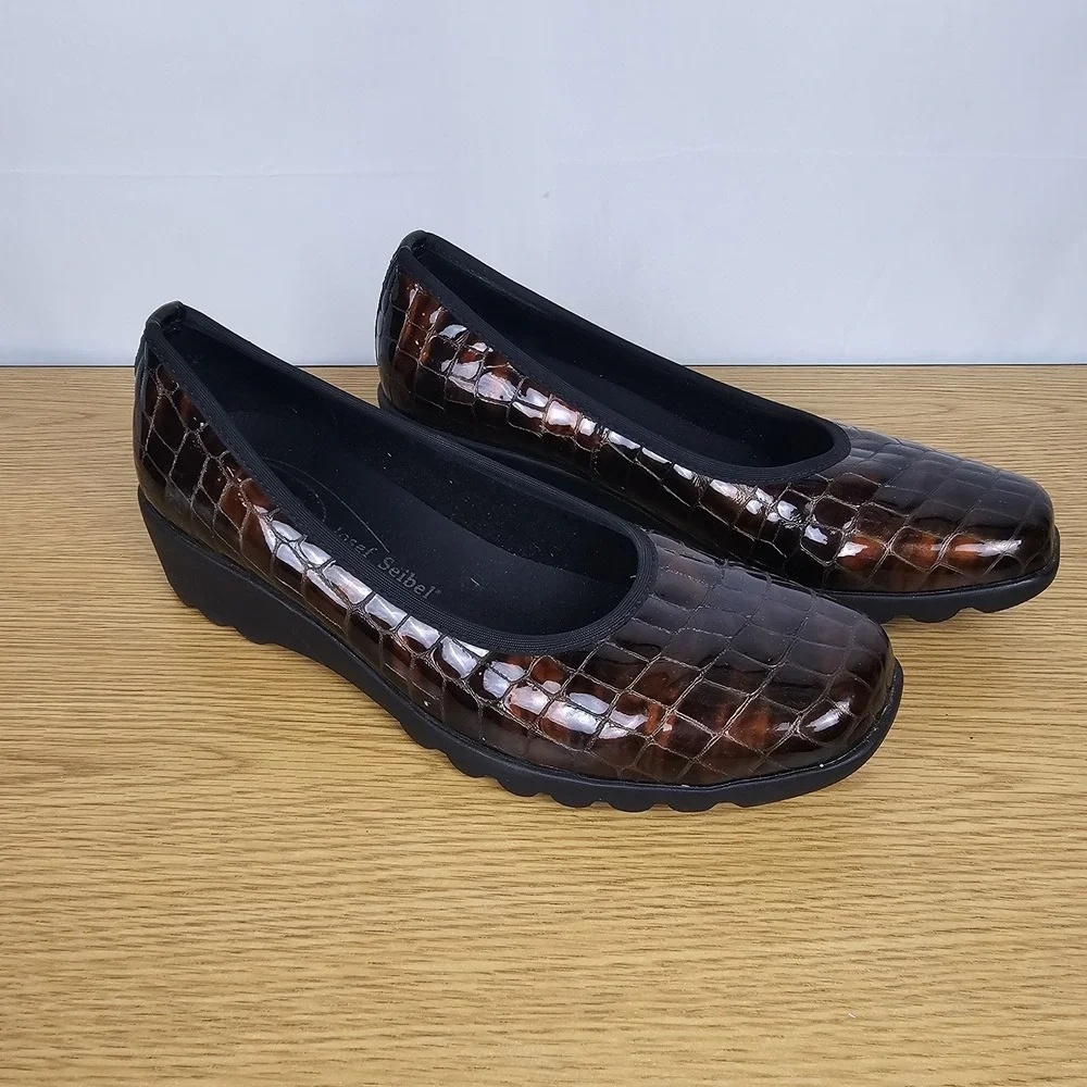 Josef Seibel Brown Bronze Croc Embossed Leather Comfort Loafer EU 39H /US 8-8.5W - Picture 1 of 13